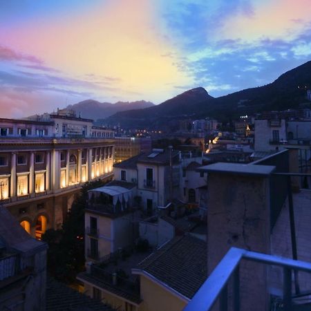 Willy'S Home ซาแลร์โน ภายนอก รูปภาพ
